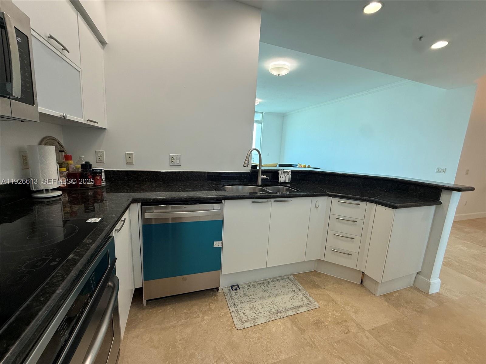 15051 Royal Oaks Ln # 2601