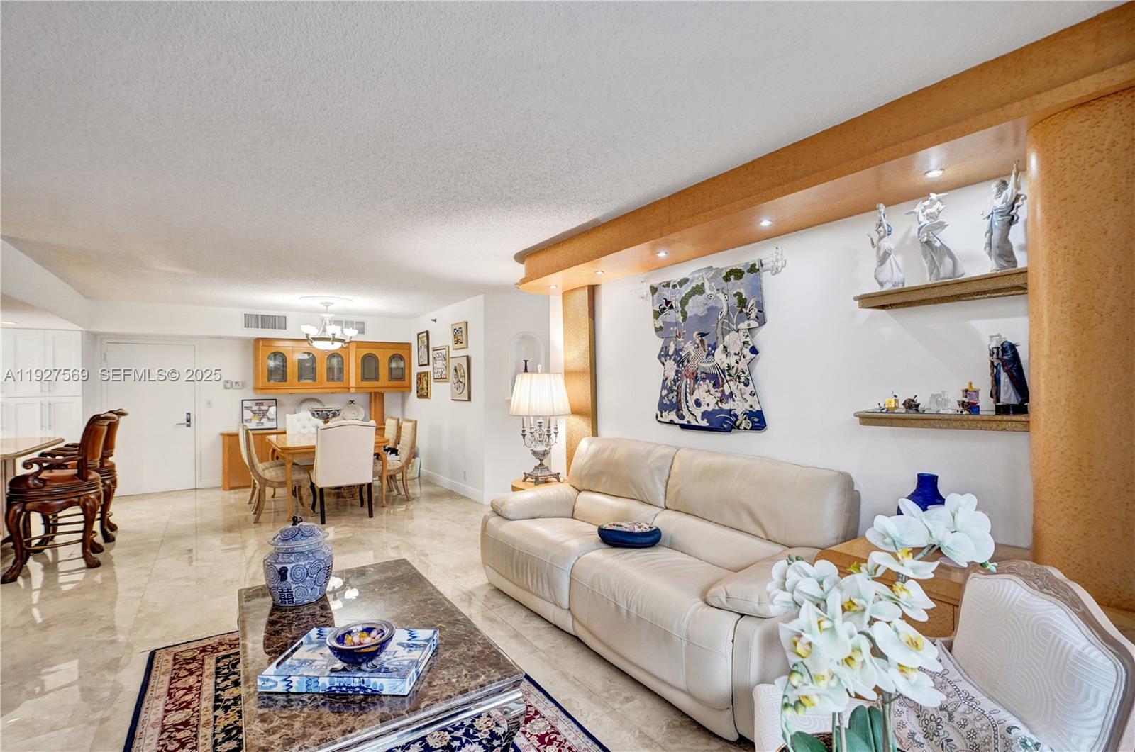 3600 Mystic Pointe Dr # 311