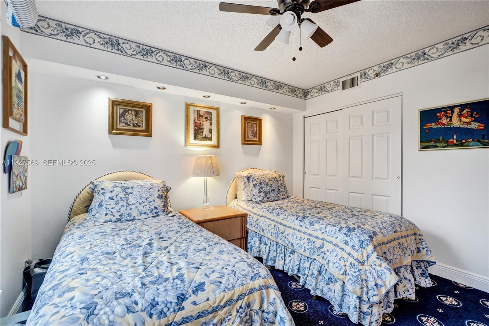 3600 Mystic Pointe Dr # 311