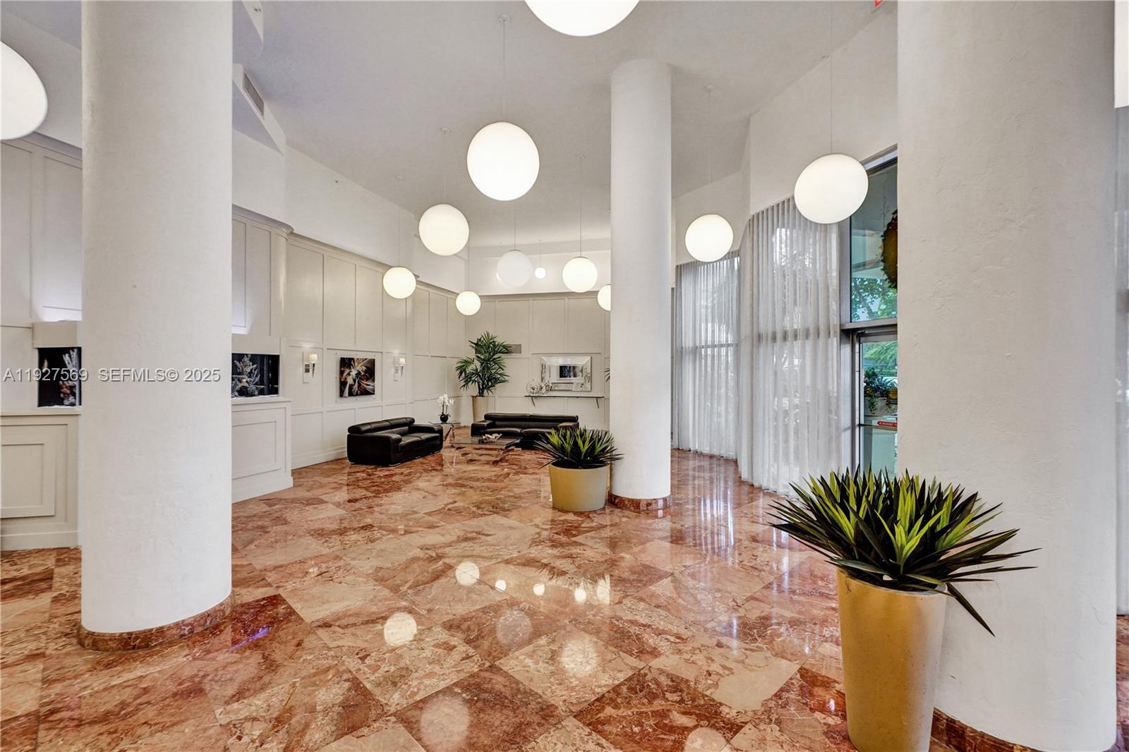 3600 Mystic Pointe Dr # 311