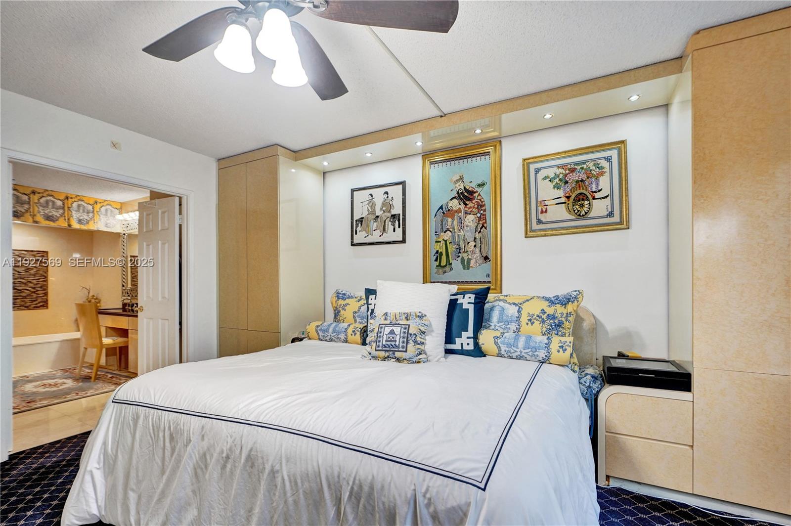 3600 Mystic Pointe Dr # 311