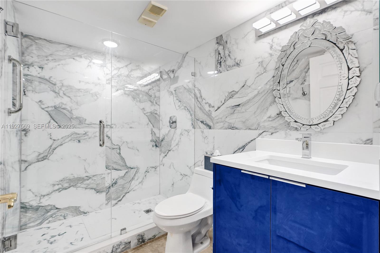 3600 Mystic Pointe Dr # 311