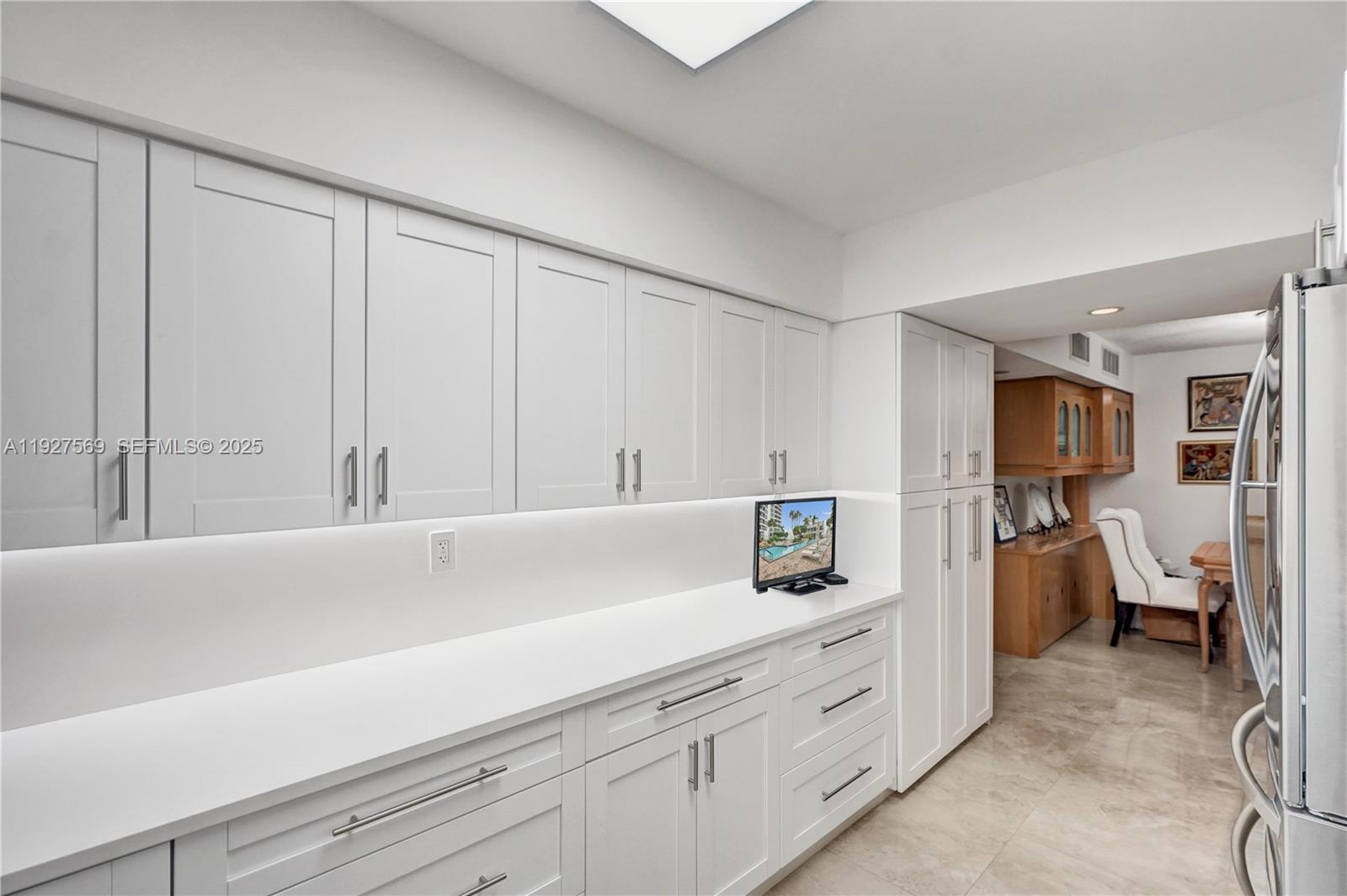 3600 Mystic Pointe Dr # 311