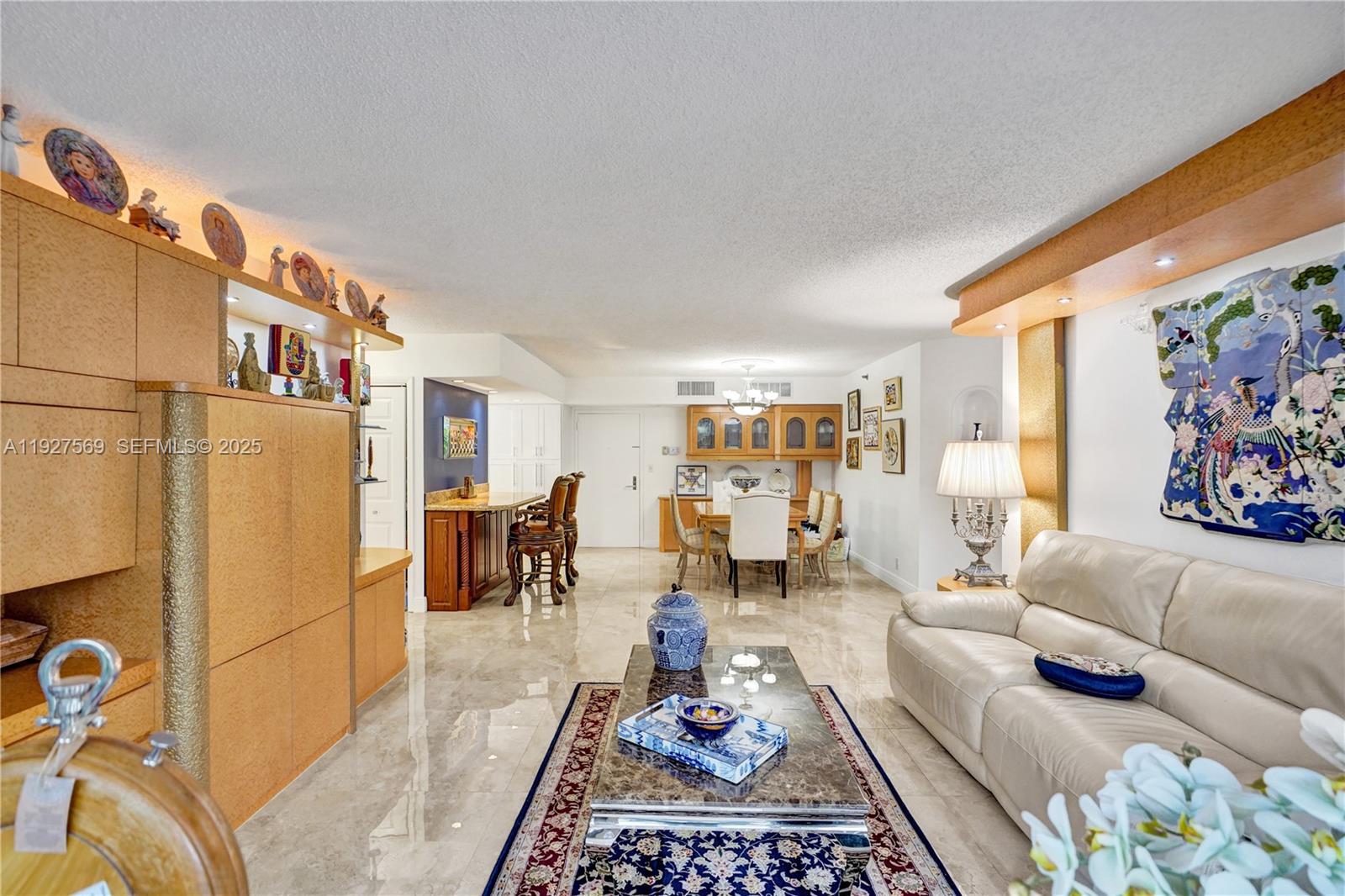 3600 Mystic Pointe Dr # 311