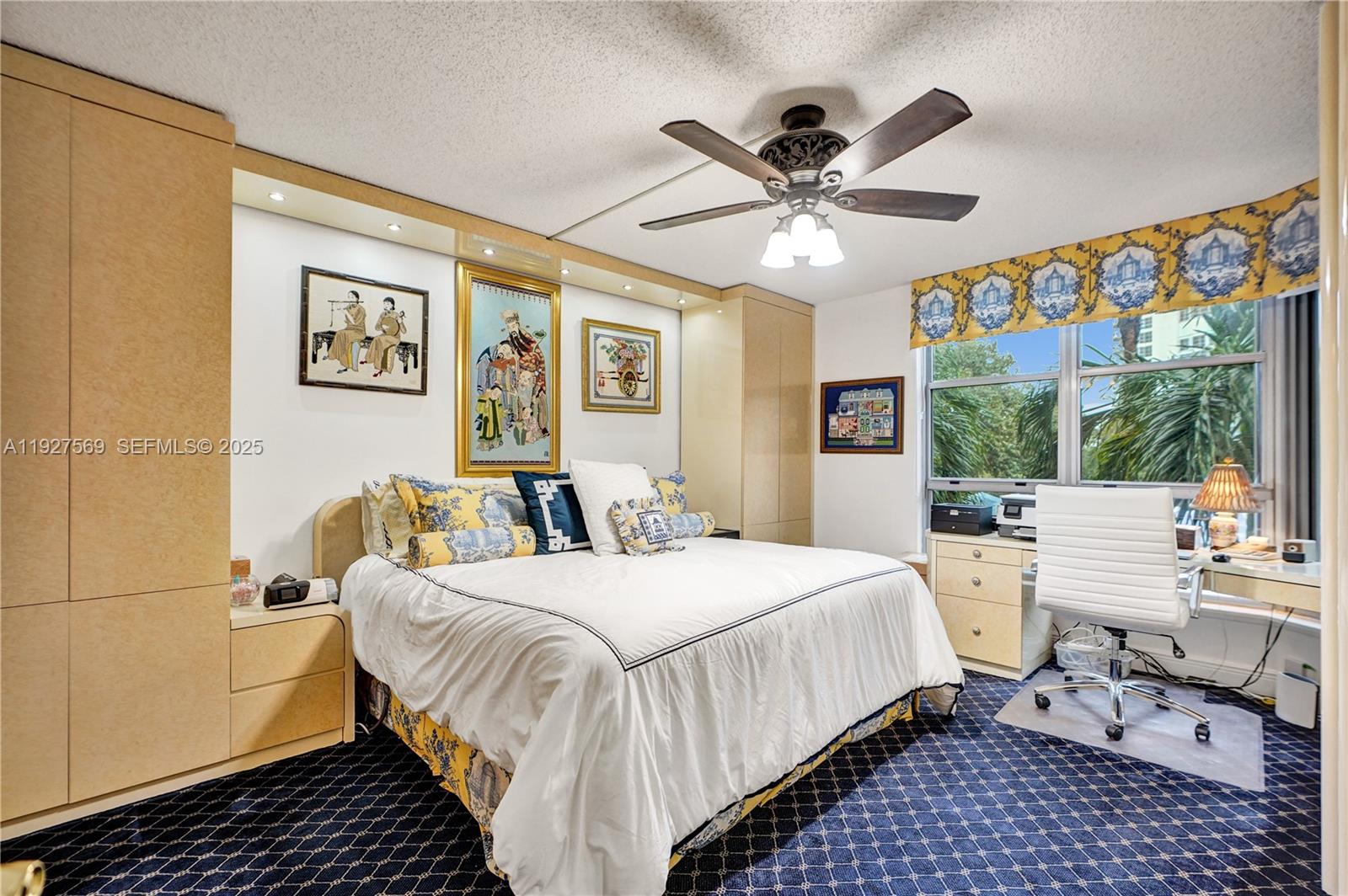 3600 Mystic Pointe Dr # 311