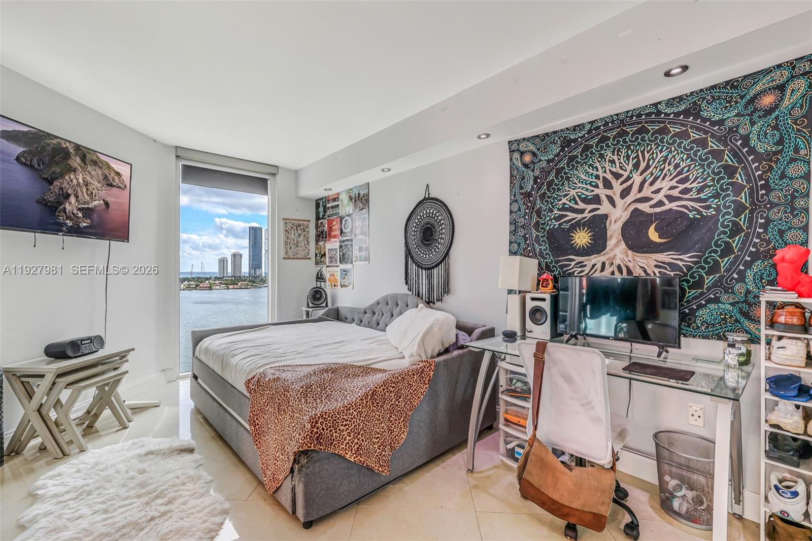 3370 Hidden Bay Dr # 1207