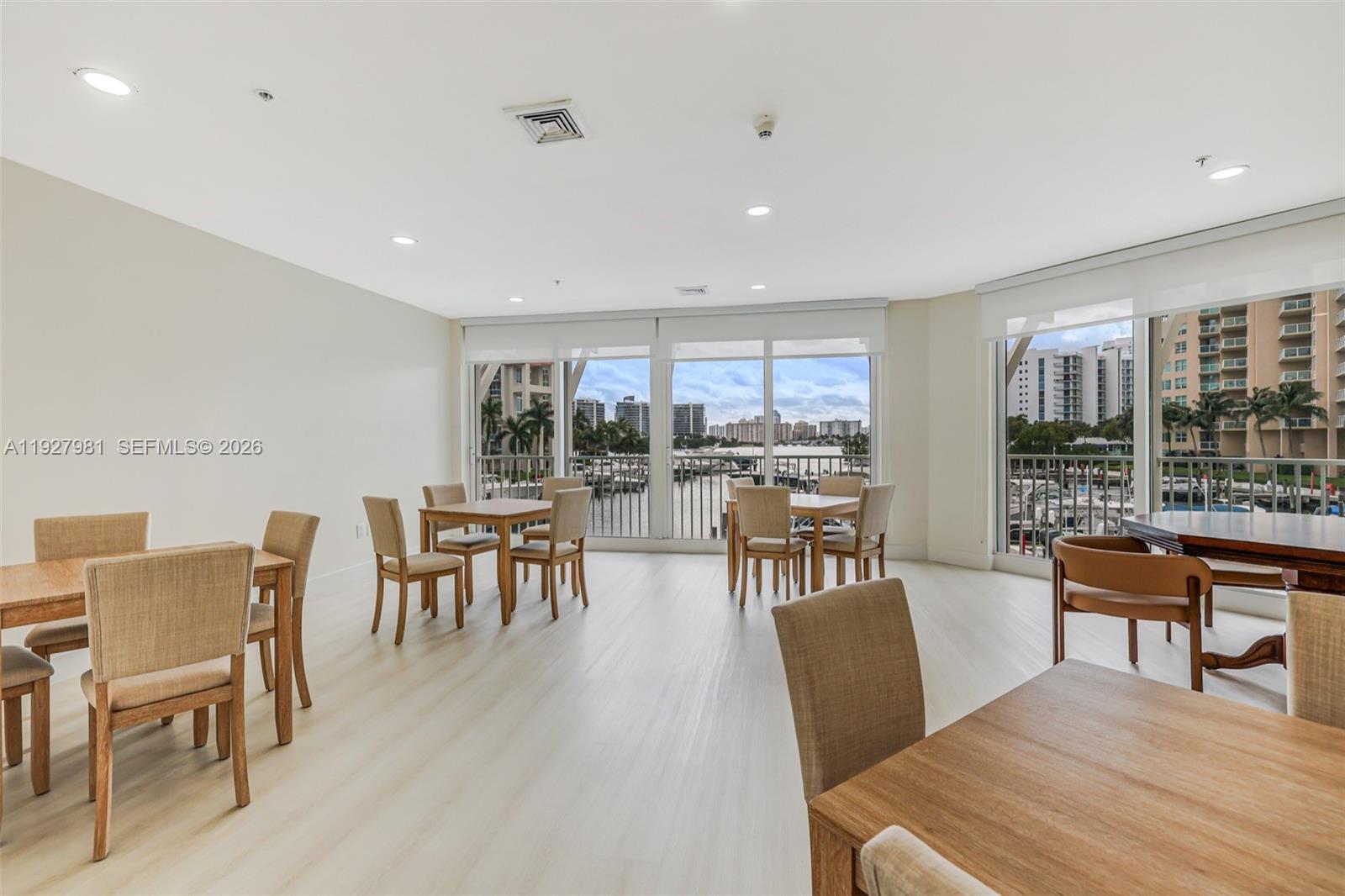 3370 Hidden Bay Dr # 1207