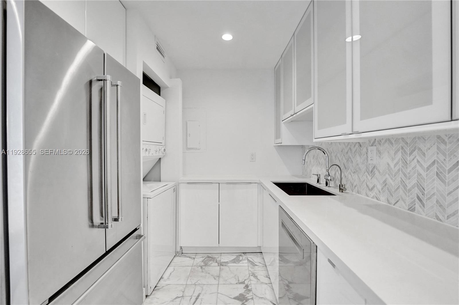 19707 Turnberry Way # 16C