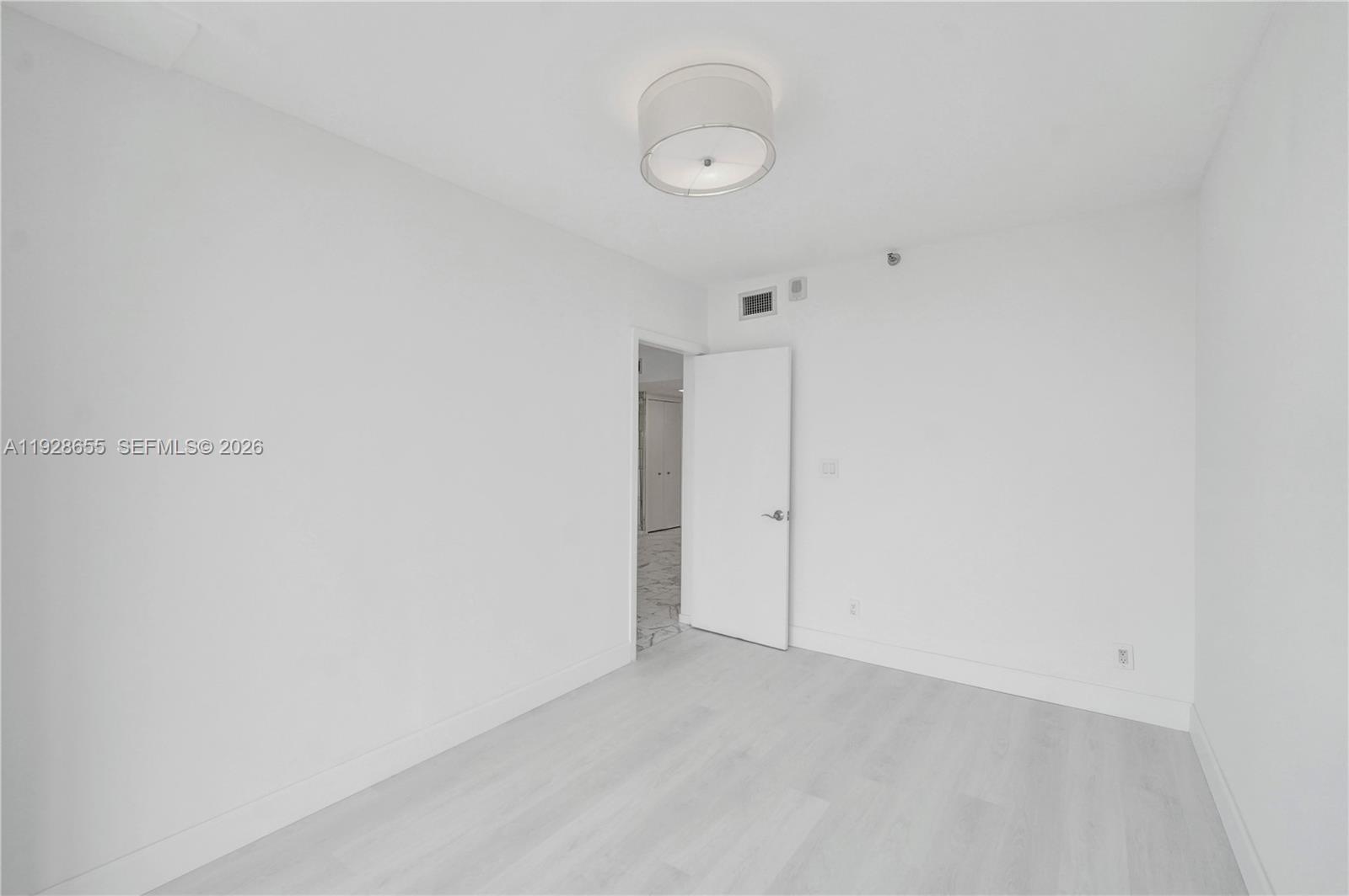 19707 Turnberry Way # 16C