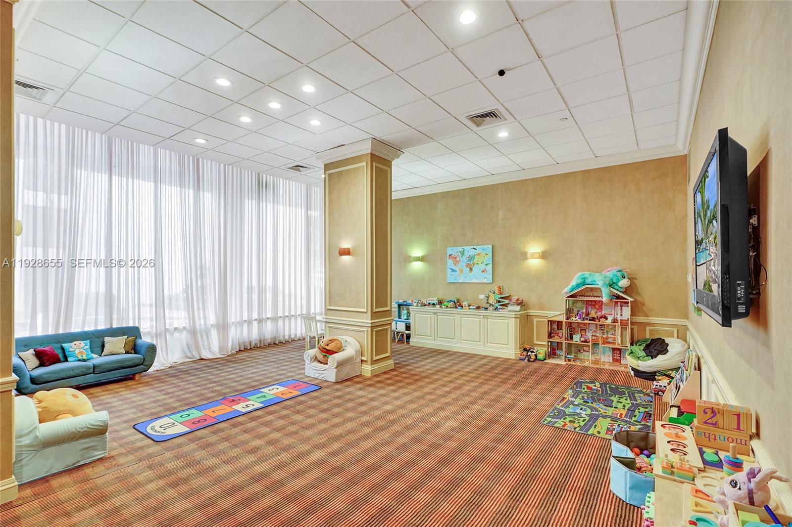 19707 Turnberry Way # 16C