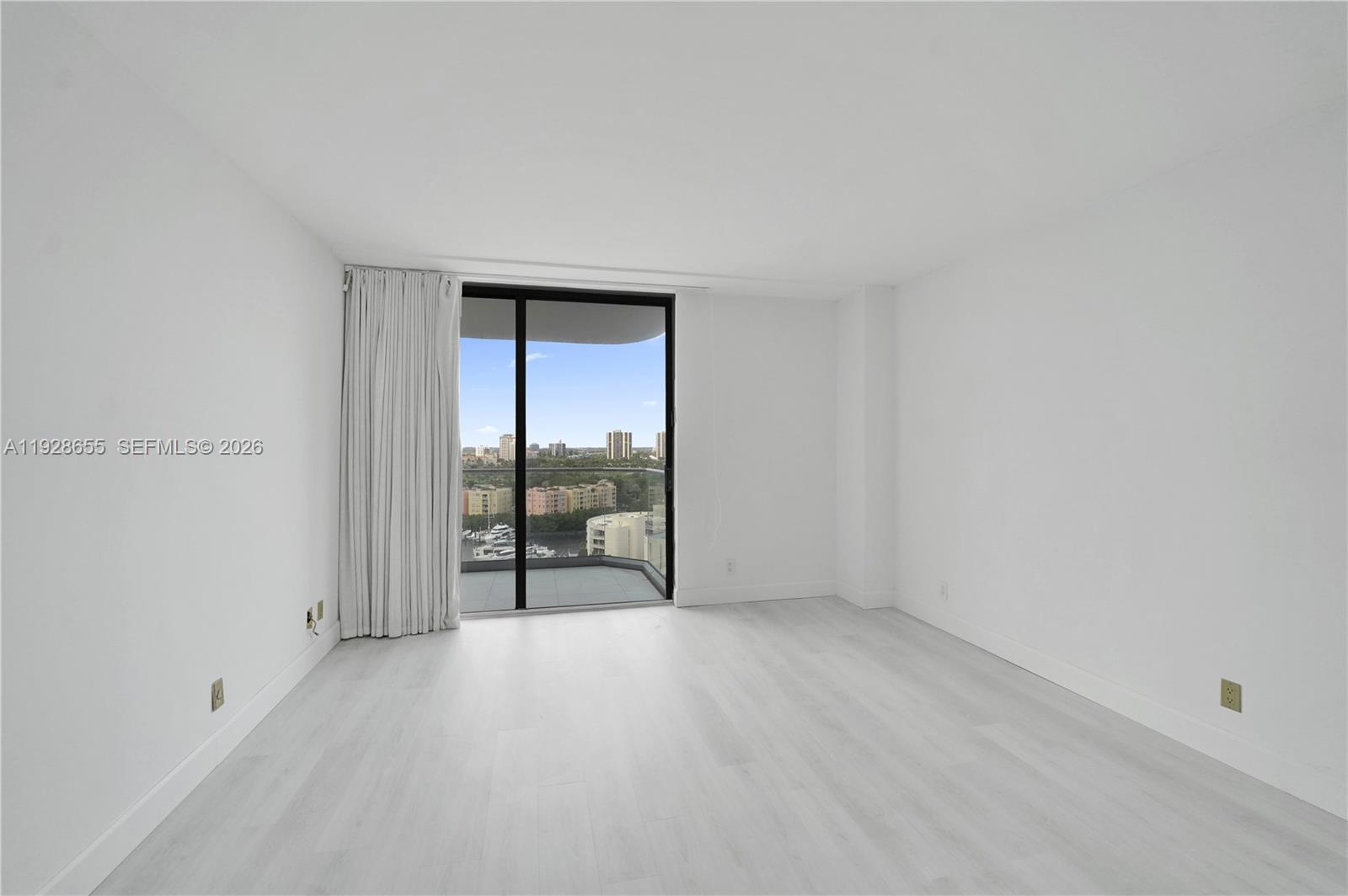 19707 Turnberry Way # 16C