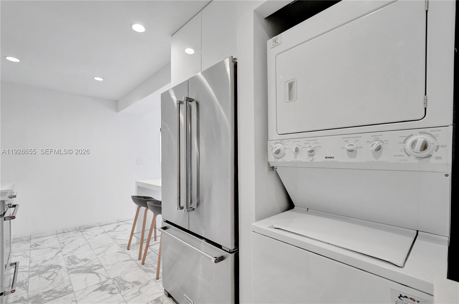 19707 Turnberry Way # 16C