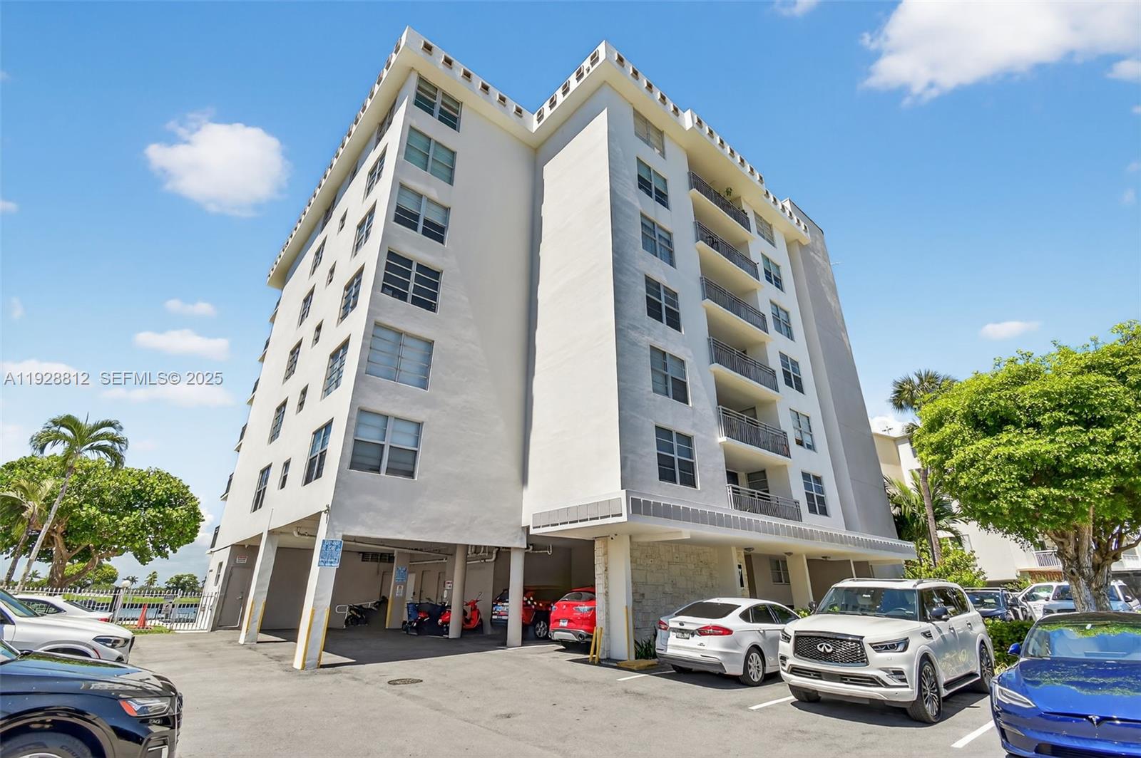 9250 W Bay Harbor Dr # 5D