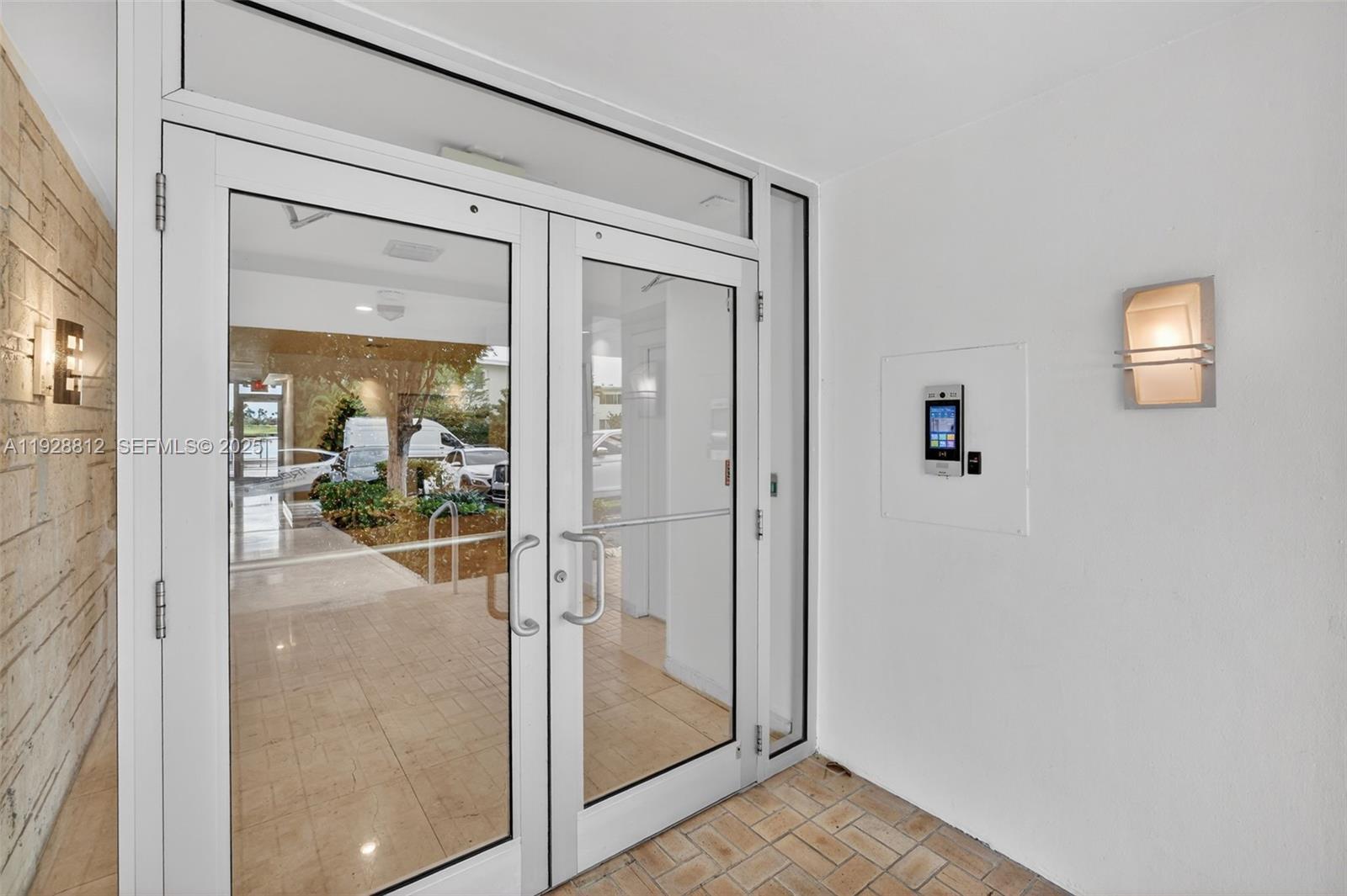 9250 W Bay Harbor Dr # 5D