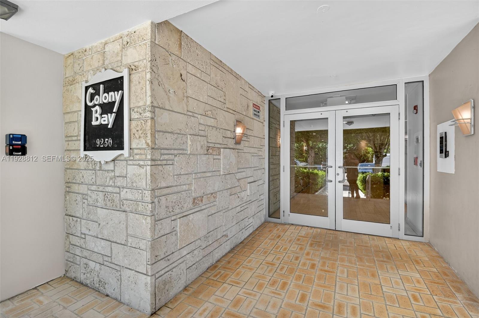 9250 W Bay Harbor Dr # 5D