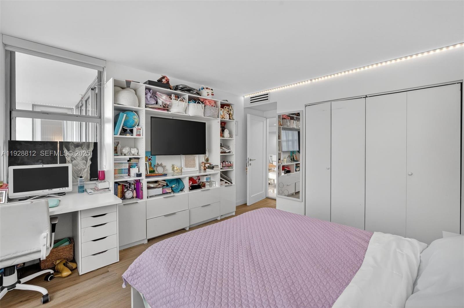 9250 W Bay Harbor Dr # 5D