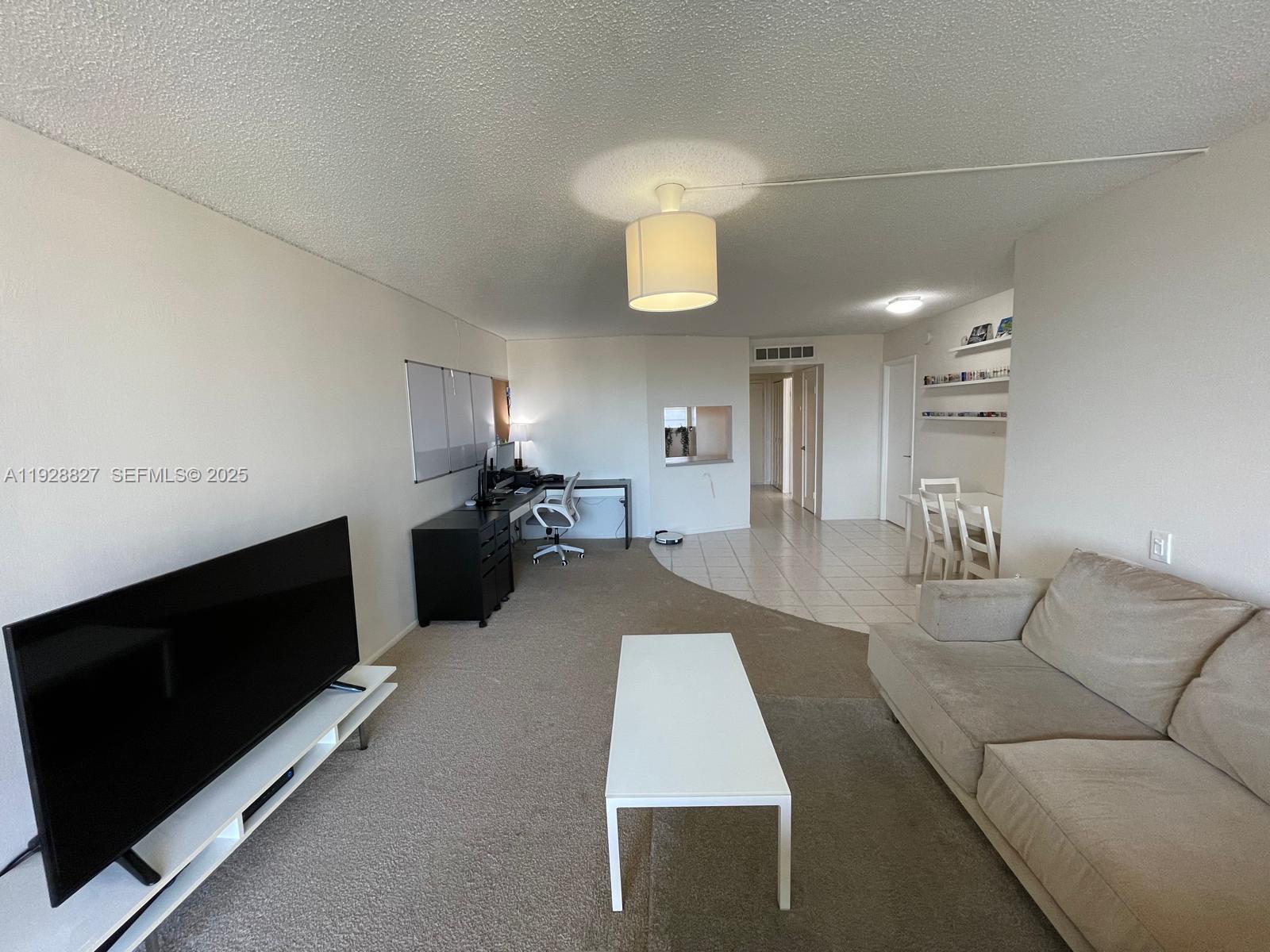 1750 NE 191st St # 2 Unit: 814-2