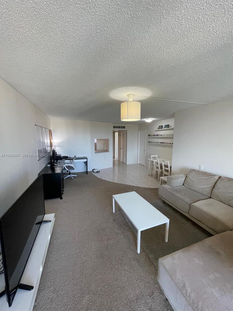 1750 NE 191st St # 2 Unit: 814-2