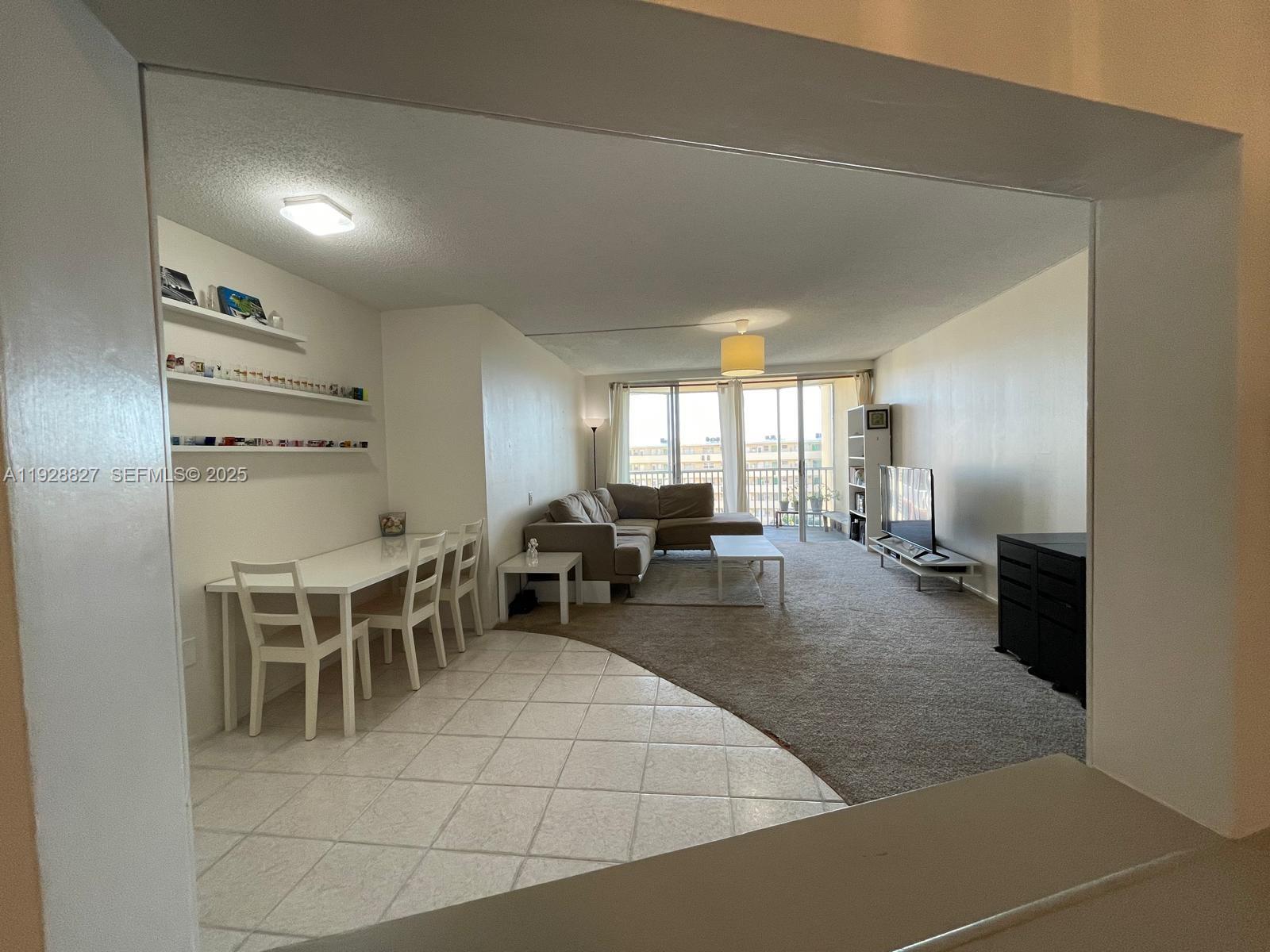 1750 NE 191st St # 2 Unit: 814-2