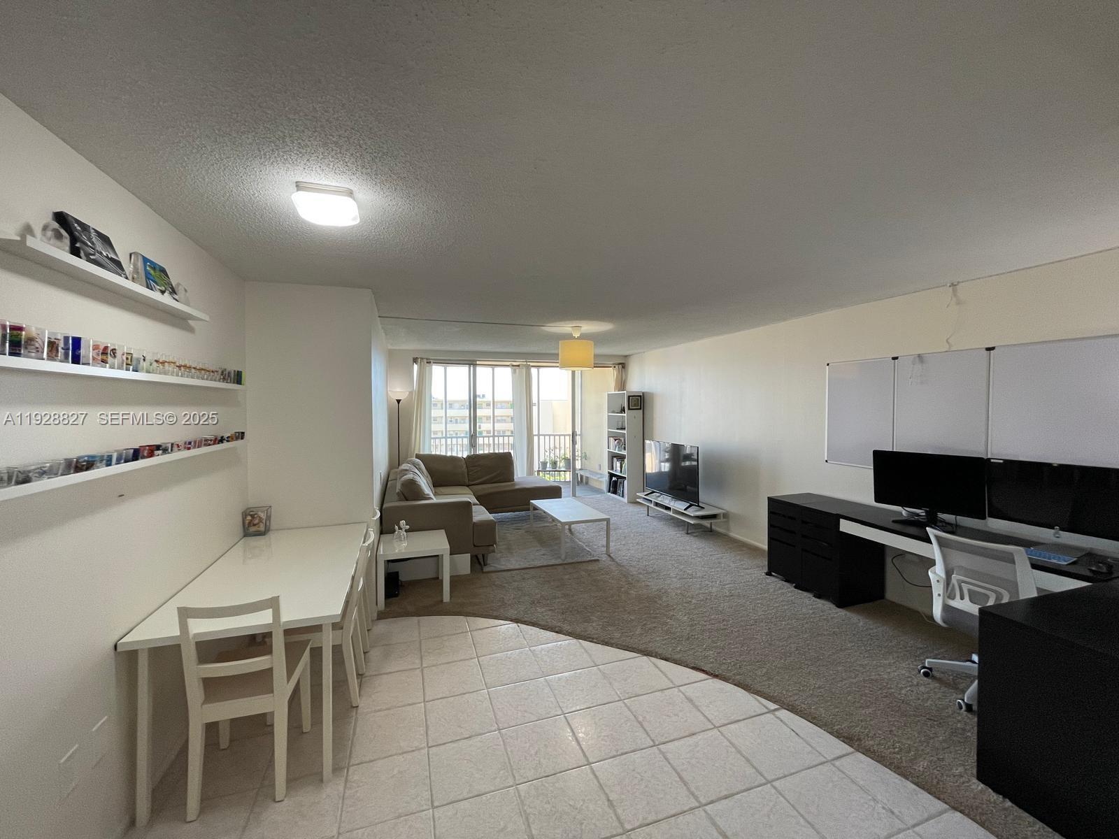 1750 NE 191st St # 2 Unit: 814-2