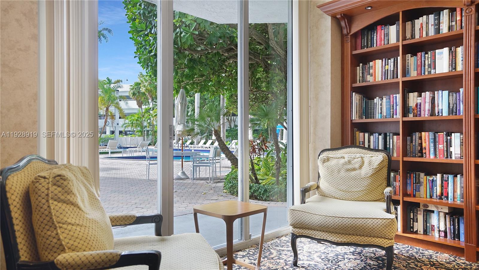 3600 Mystic Pointe Dr # 115