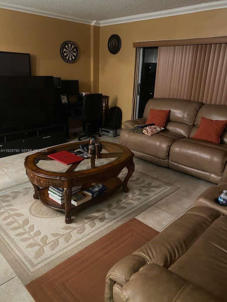 4174 Inverrary Dr # 605