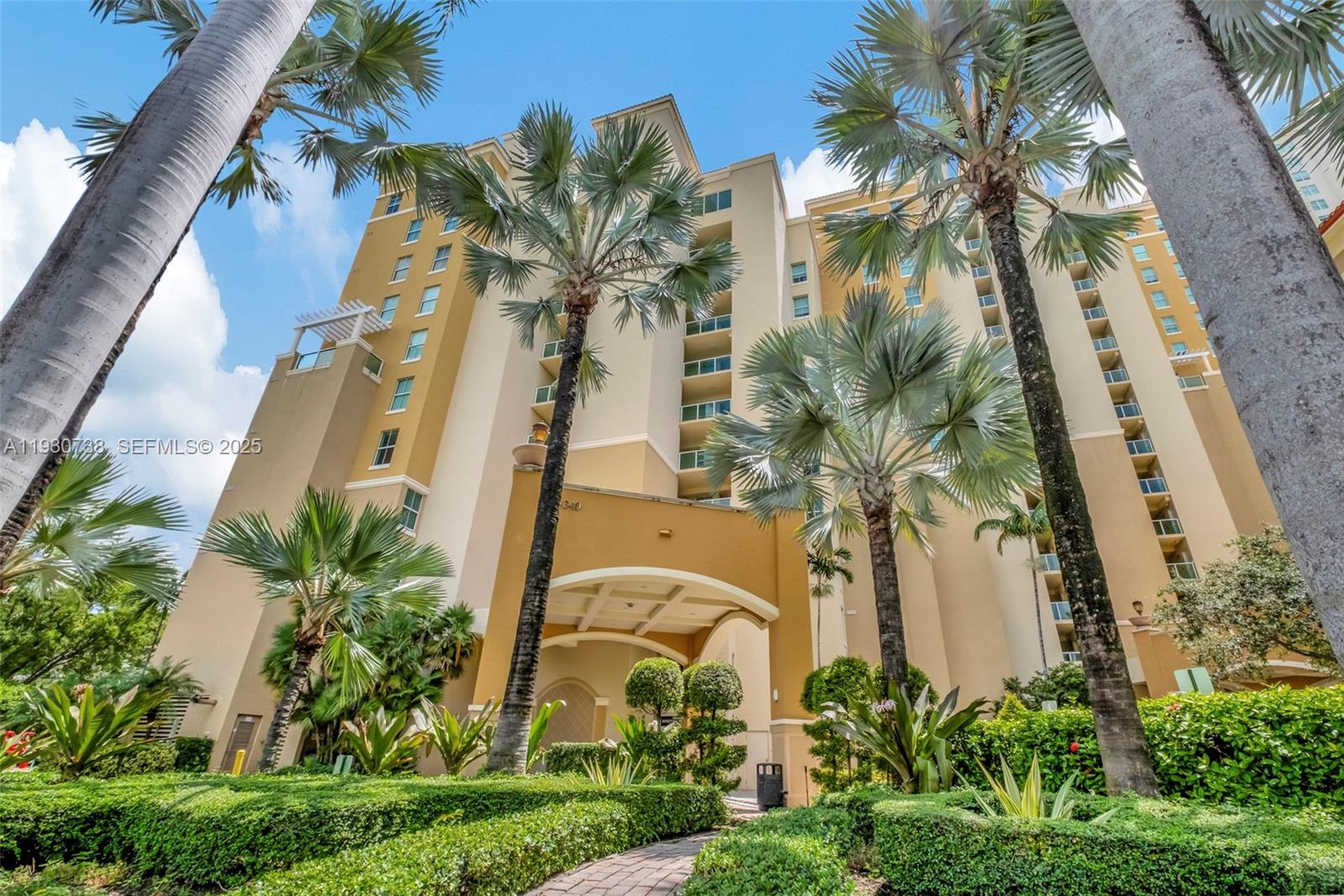 3340 NE 190th St # 1101