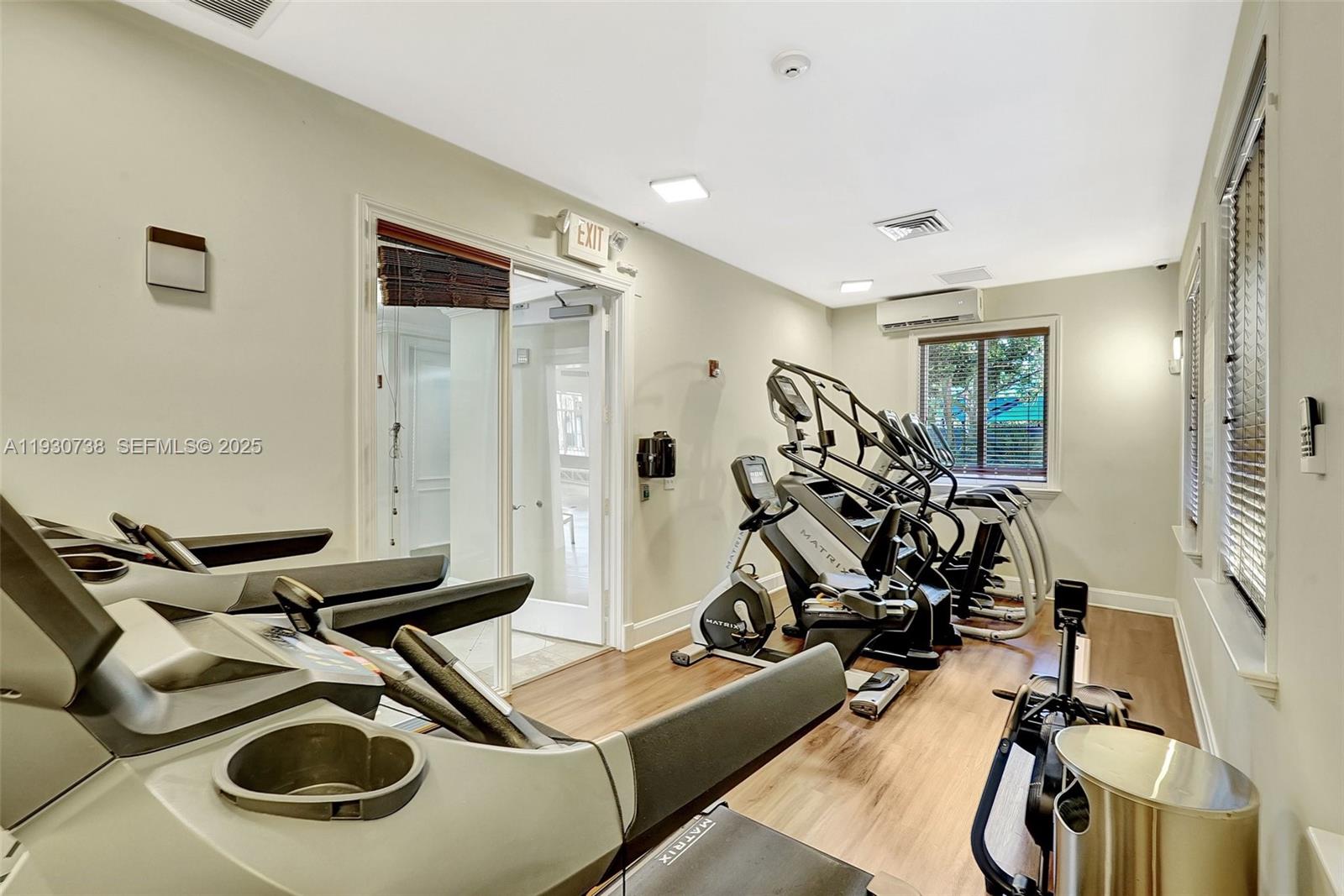 3340 NE 190th St # 1101