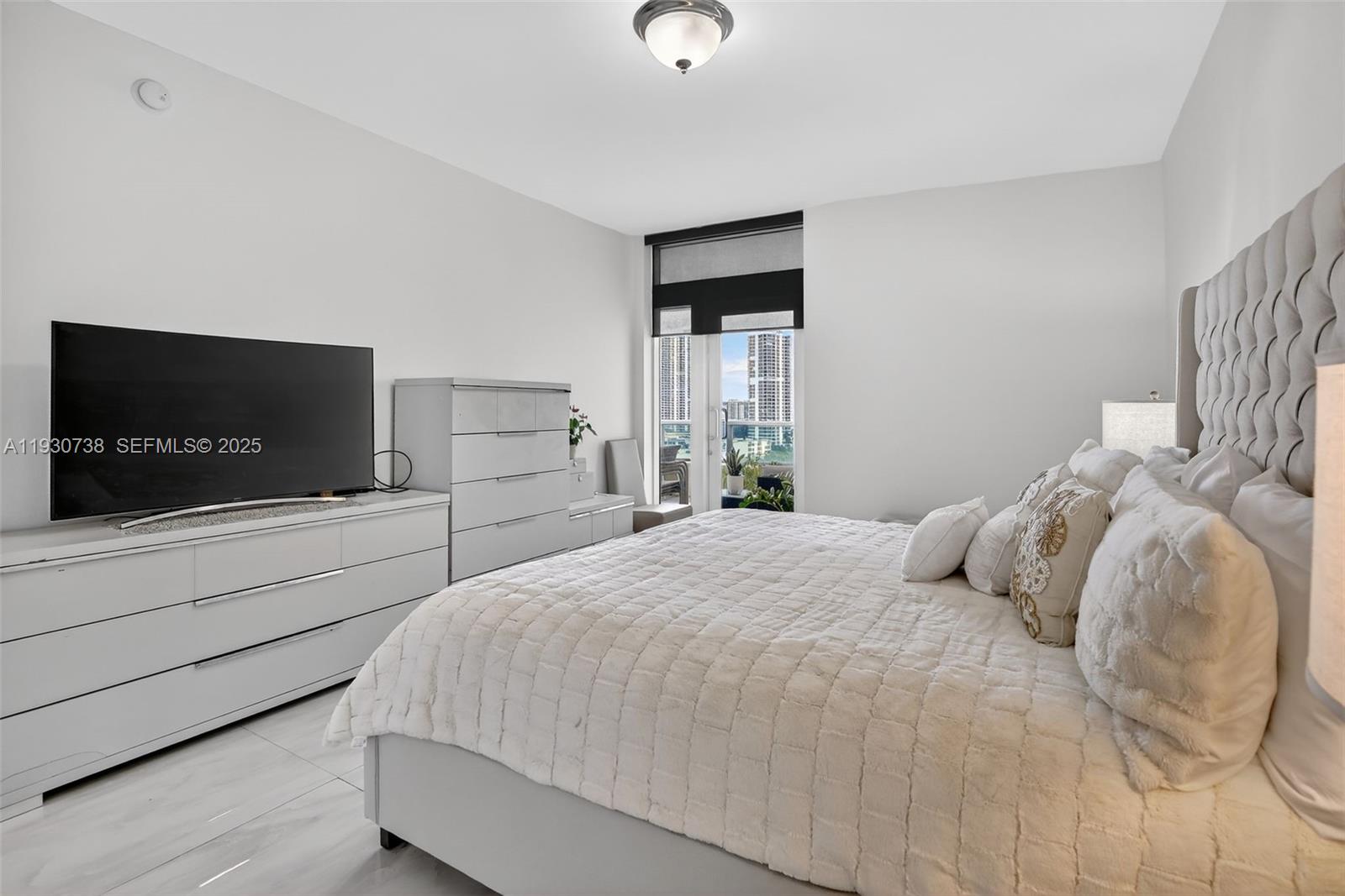 3340 NE 190th St # 1101