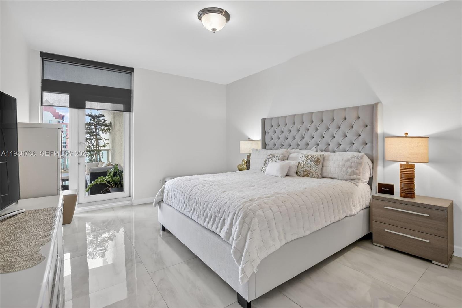 3340 NE 190th St # 1101