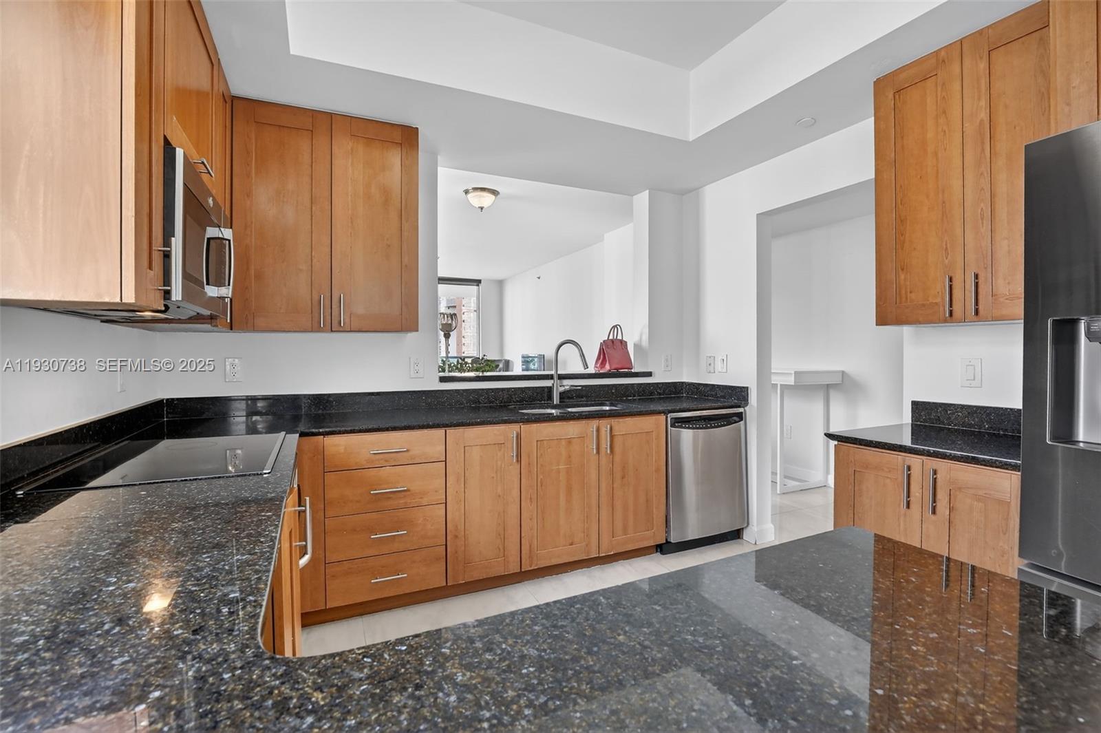 3340 NE 190th St # 1101