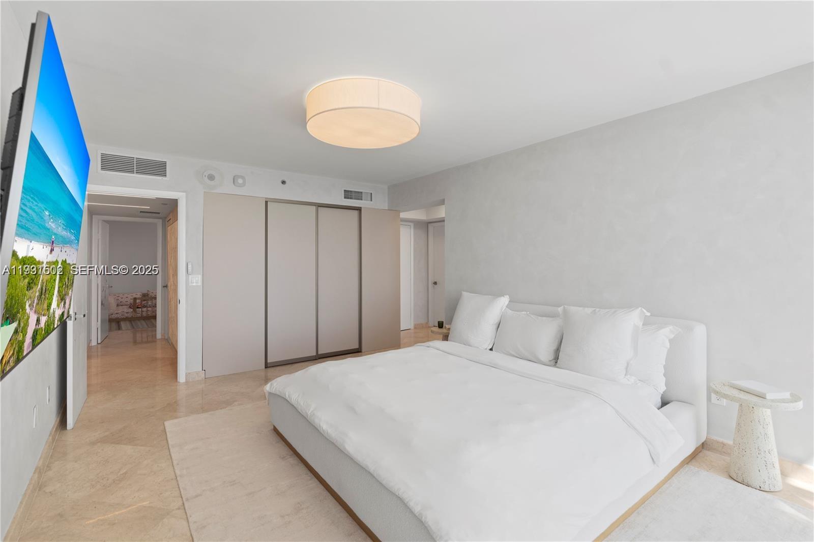 18911 Collins Ave # 3307