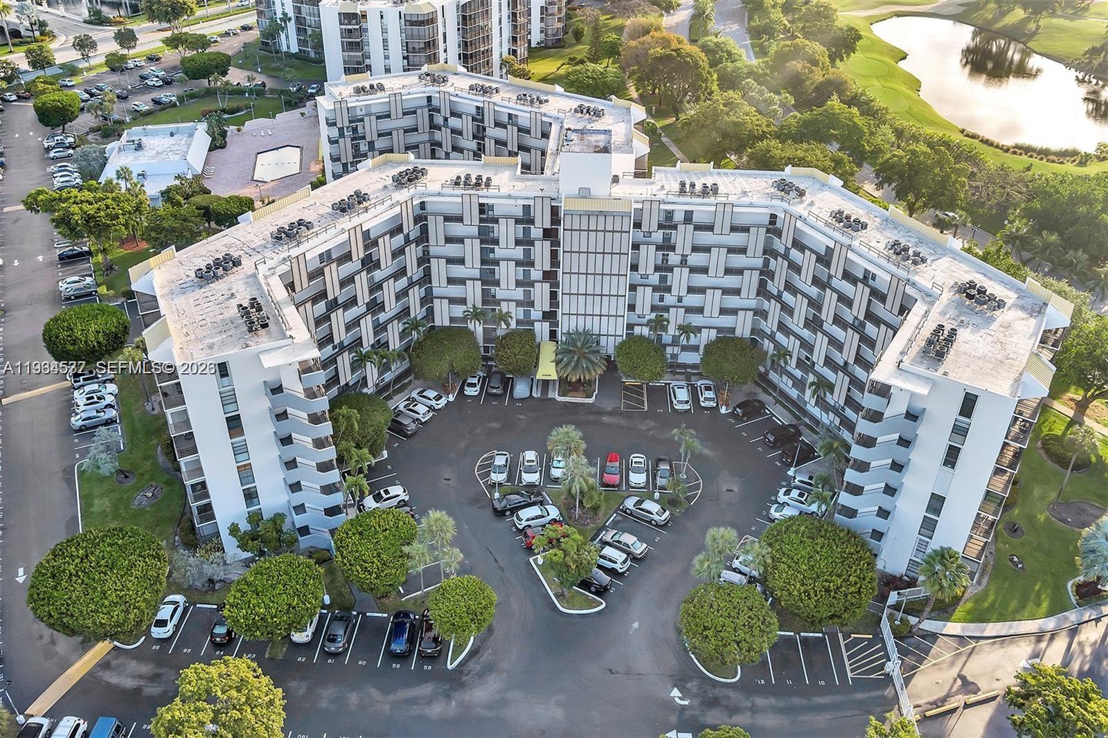 20500 W Country Club Dr # 715