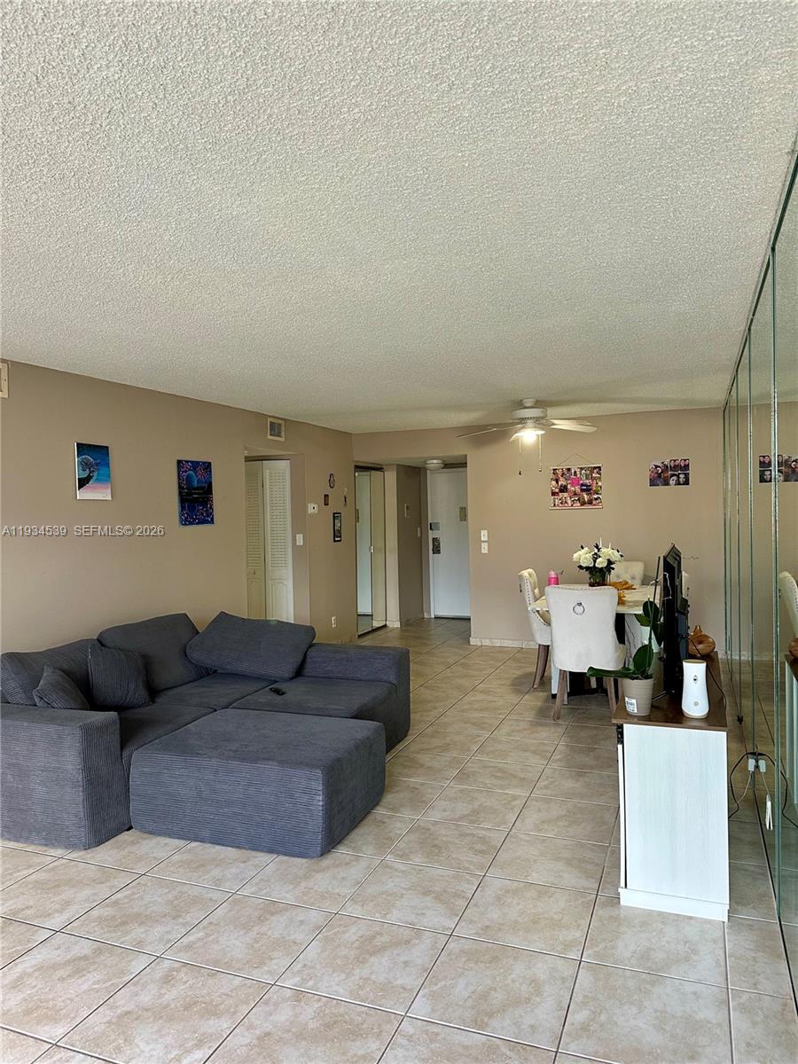 1000 Parkview Dr # 107