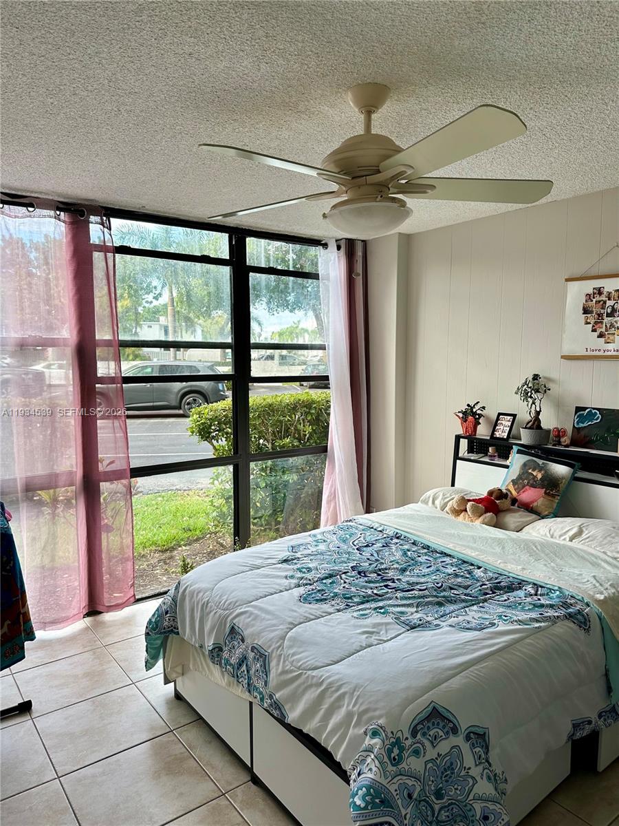 1000 Parkview Dr # 107