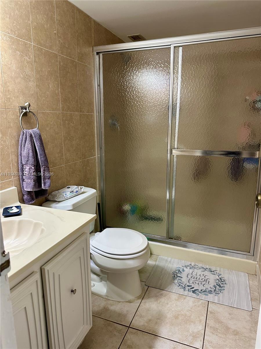 1000 Parkview Dr # 107