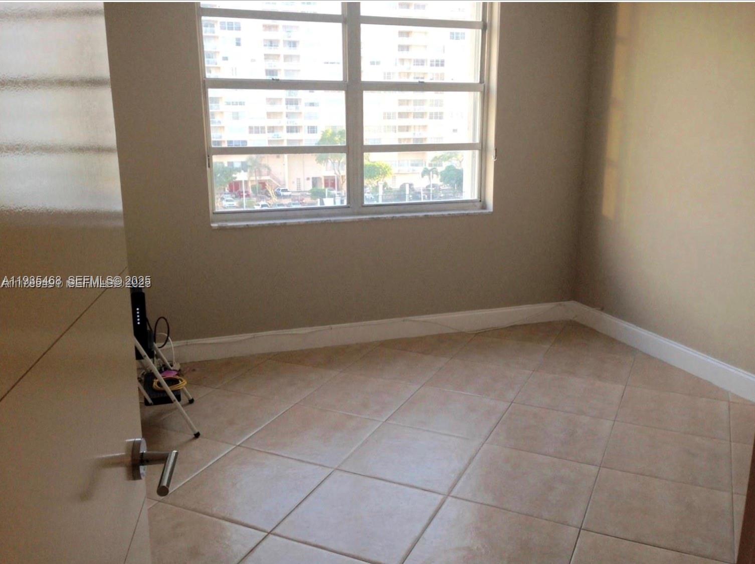 2780 NE 183rd St # 514