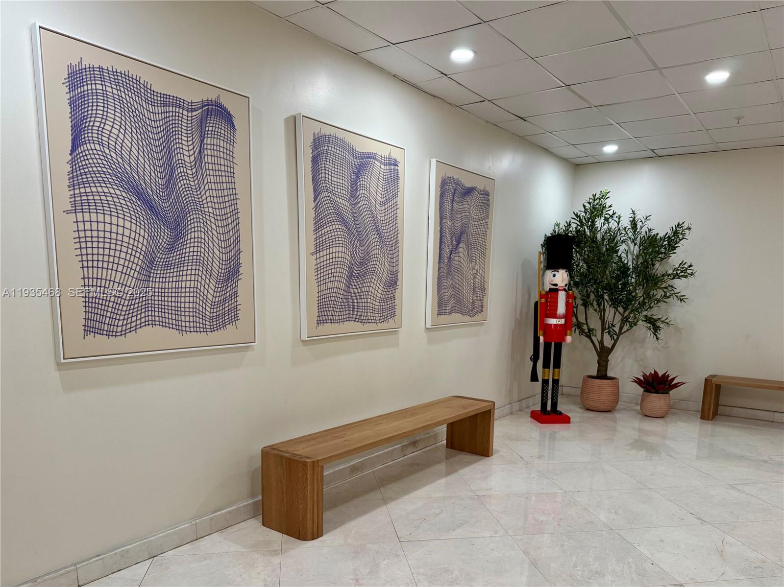 2780 NE 183rd St # 514