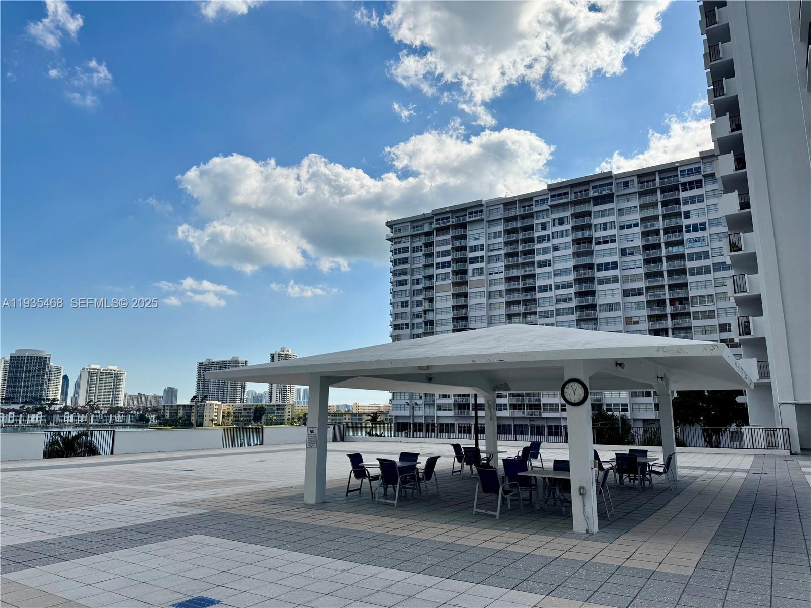 2780 NE 183rd St # 514