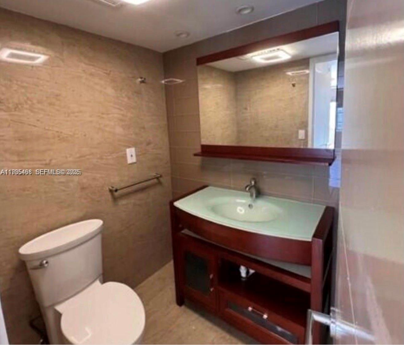 2780 NE 183rd St # 514