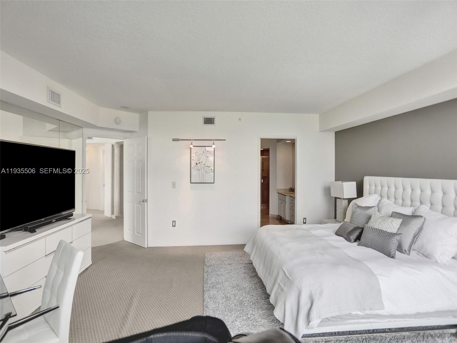 3370 Hidden Bay Dr # 508