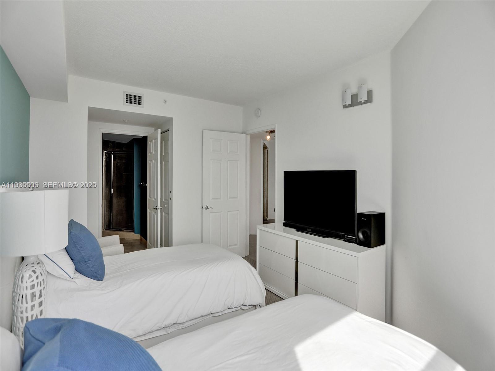 3370 Hidden Bay Dr # 508