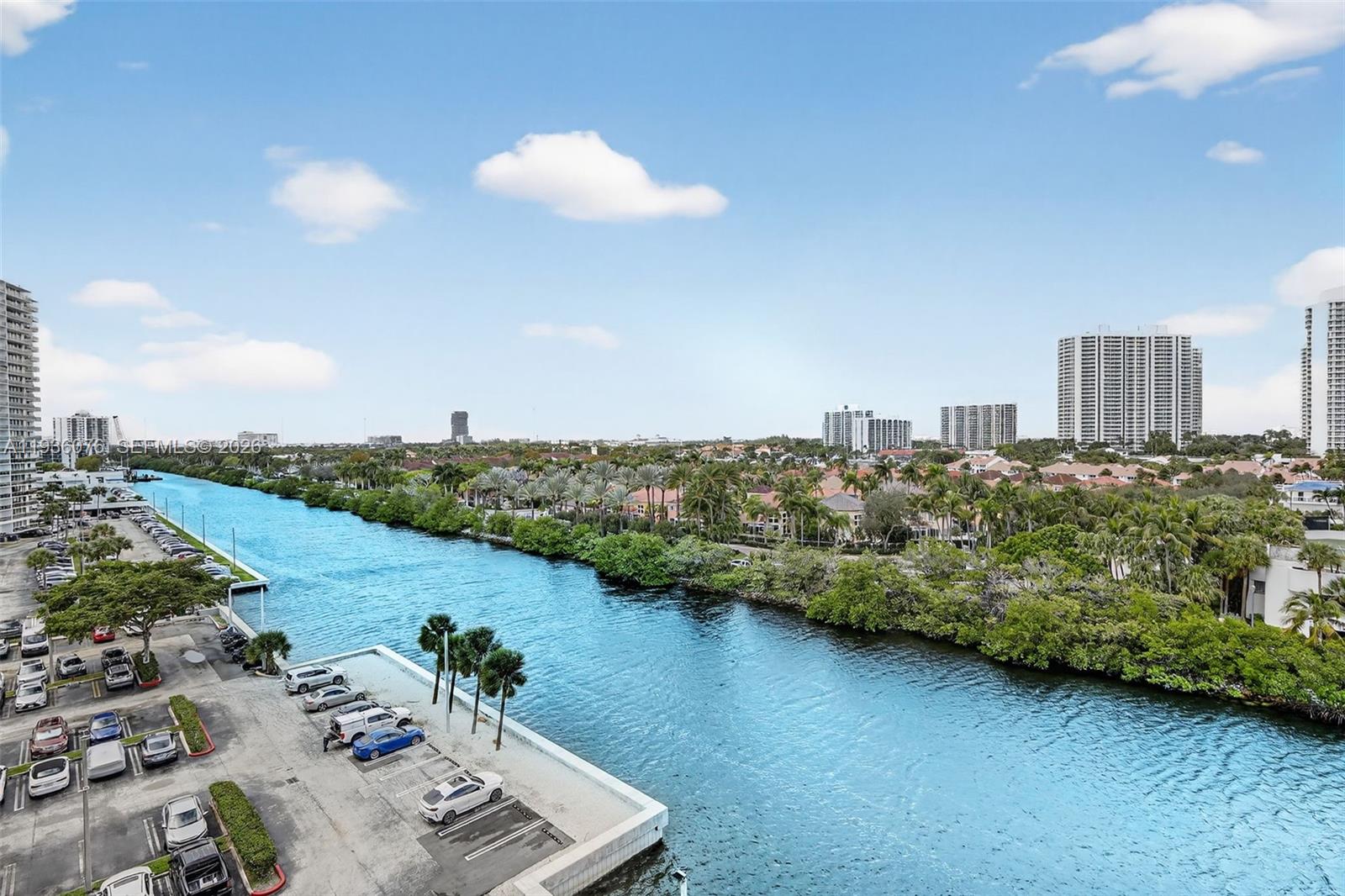 20505 E Country Club Dr # 833