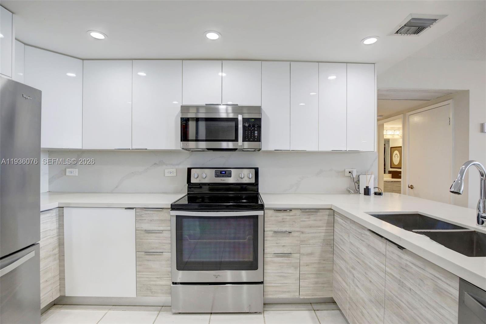 20505 E Country Club Dr # 833