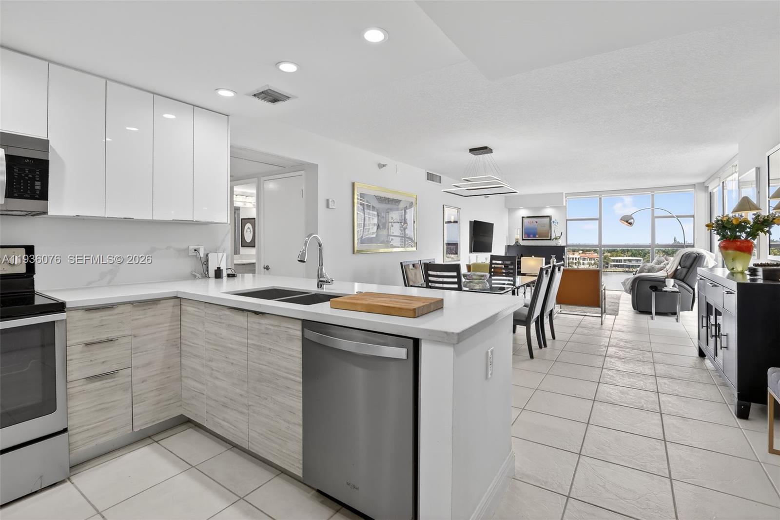 20505 E Country Club Dr # 833