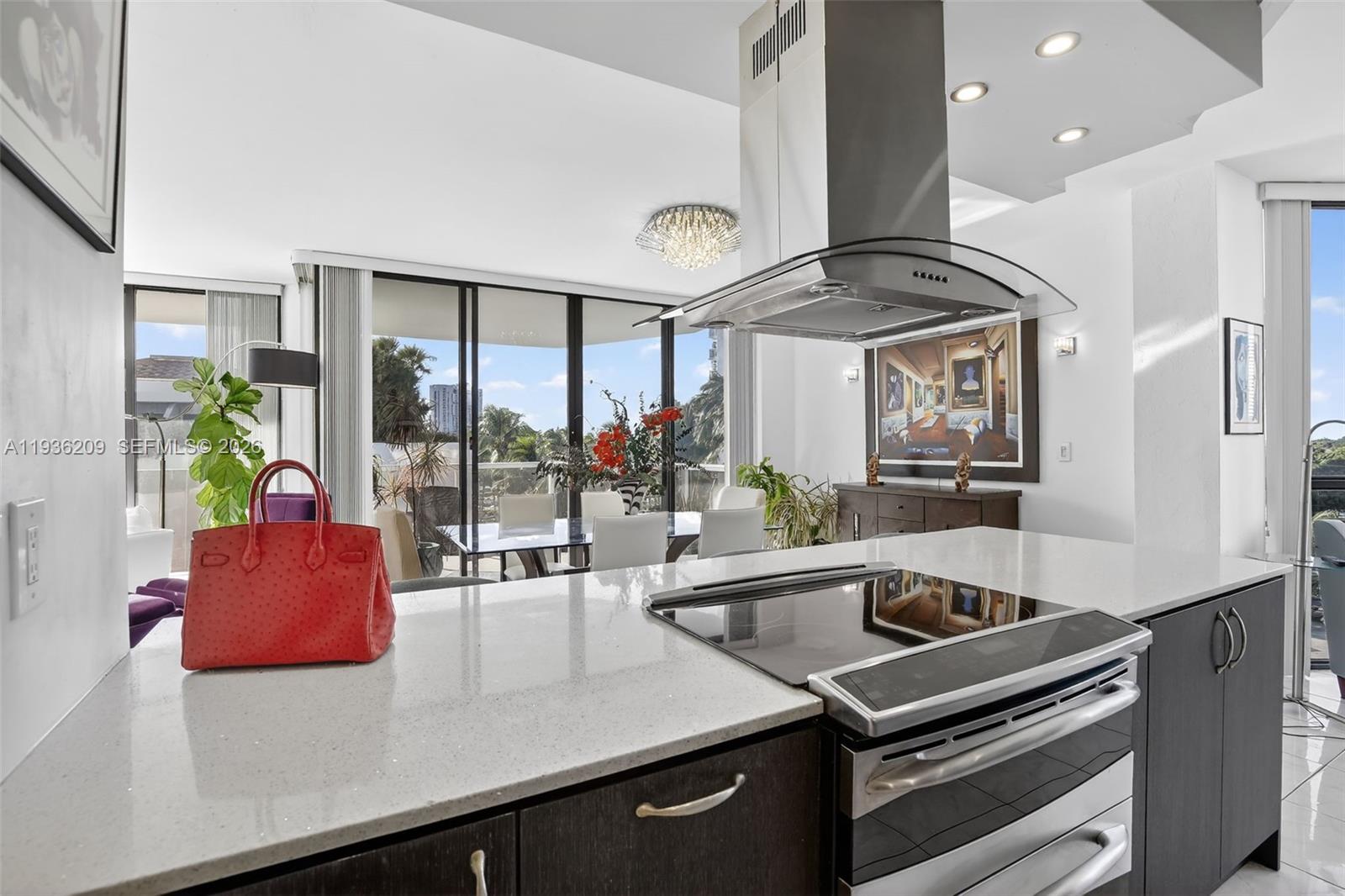 20281 E Country Club Dr # 201