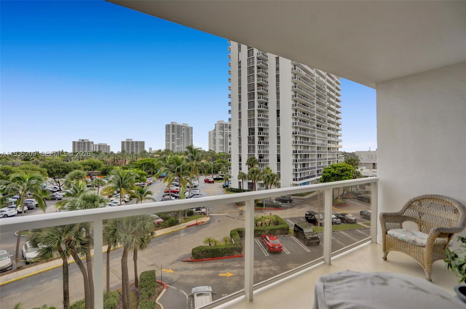 20281 E Country Club Dr # 201