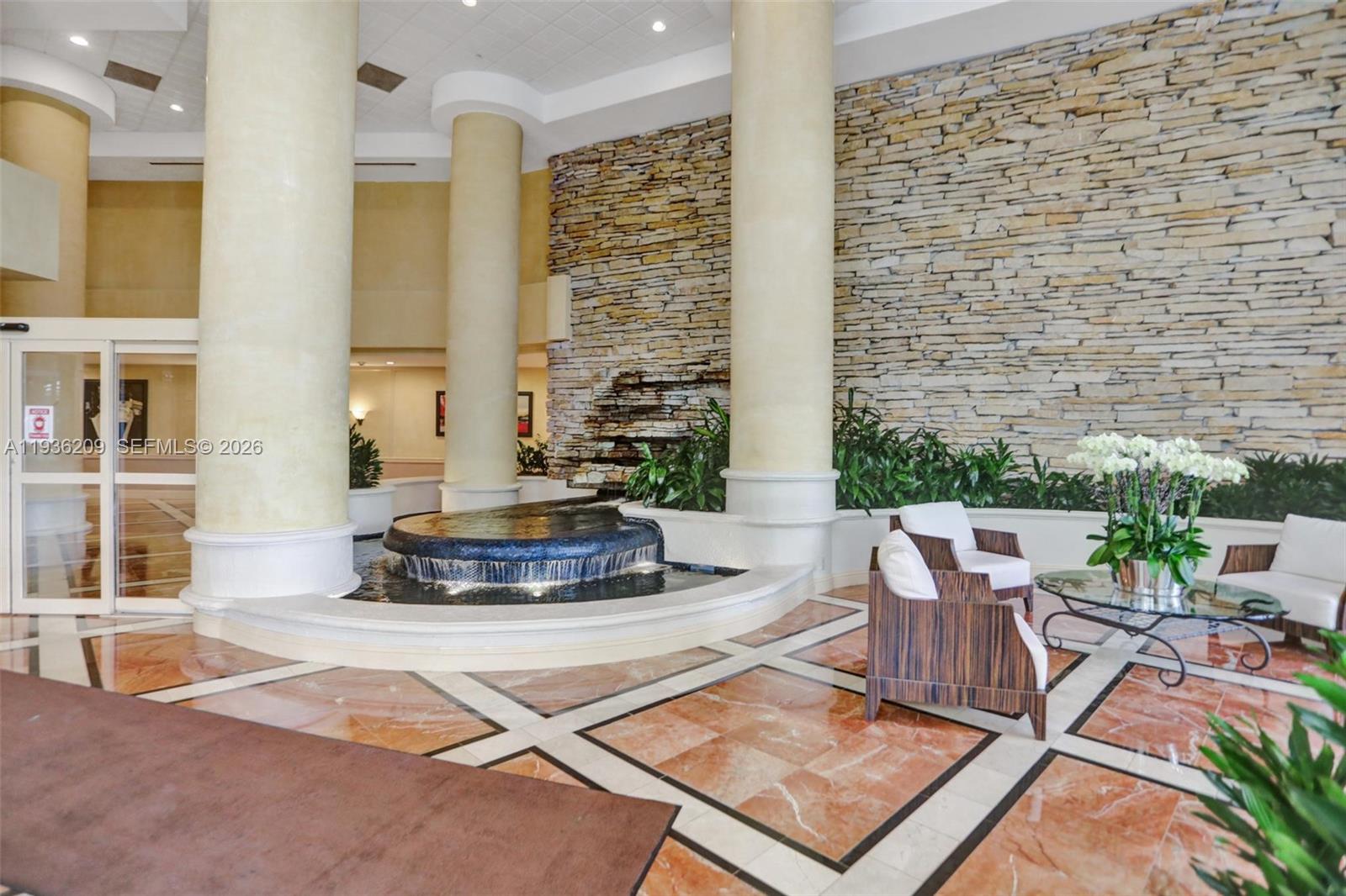 20281 E Country Club Dr # 201