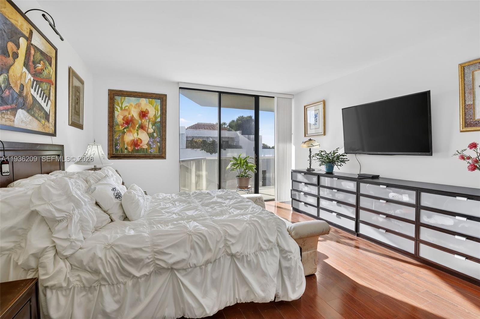 20281 E Country Club Dr # 201