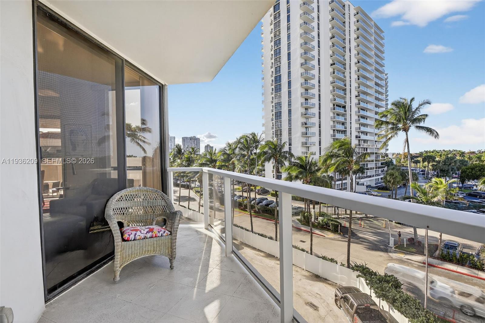 20281 E Country Club Dr # 201